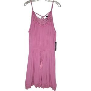 NY & Co‎ Women's M Pink Lace Short Romper Jumpsuit Festival Summer Beachy Resort